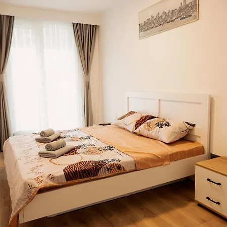 33rd Floor Twin & 7th Floor In Cevahir Sky Complex With Pool, Spa, Fitness And Parking Included In Price 公寓 斯科普里