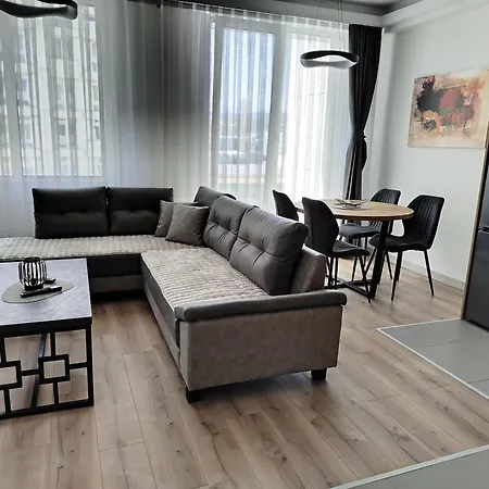 33rd Floor Twin & 7th Floor In Cevahir Sky Complex With Pool, Spa, Fitness And Parking Included In Price 公寓 斯科普里