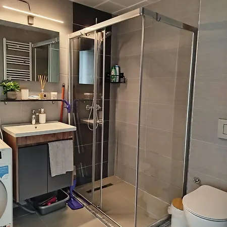 33rd Floor Twin & 7th Floor In Cevahir Sky Complex With Pool, Spa, Fitness And Parking Included In Price * 斯科普里