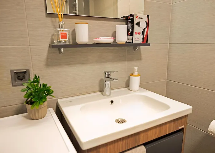 33rd Floor Twin & 7th Floor In Cevahir Sky Complex With Pool, Spa, Fitness And Parking Included In Price * Skopje