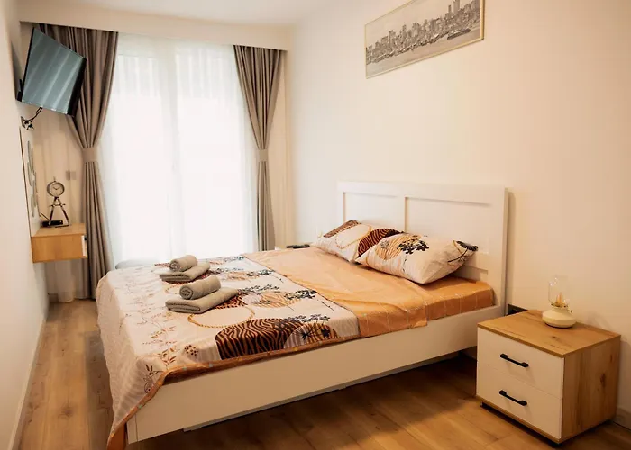 33rd Floor Twin & 7th Floor In Cevahir Sky Complex With Pool, Spa, Fitness And Parking Included In Price Appartement Skopje