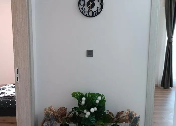 33rd Floor Twin & 7th Floor In Cevahir Sky Complex With Pool, Spa, Fitness And Parking Included In Price Skopje