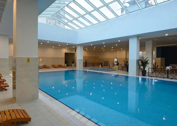 33rd Floor Twin & 7th Floor In Cevahir Sky Complex With Pool, Spa, Fitness And Parking Included In Price * Skopje